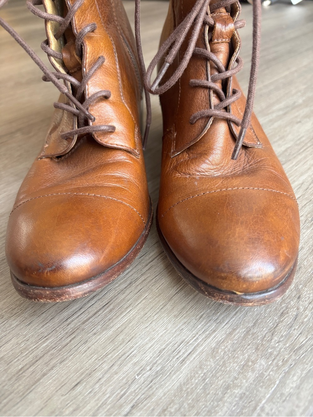 Frye Courtney lace-up ankle booties in Cognac Size 10 - Picture 5 of 8